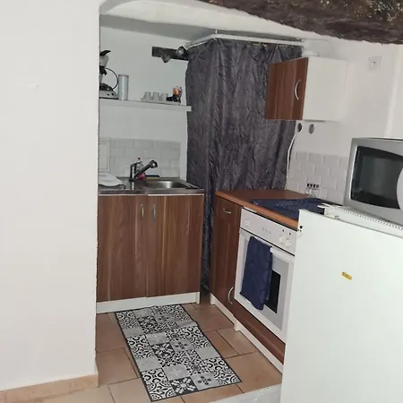 Atypical Apartment *